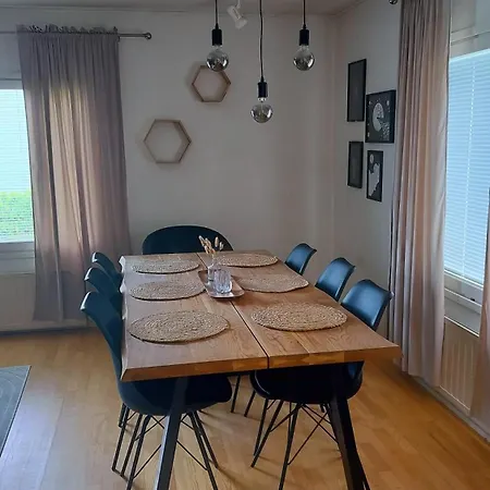 Nyaraló Omakotitalo Pirintie 22, Haermae *